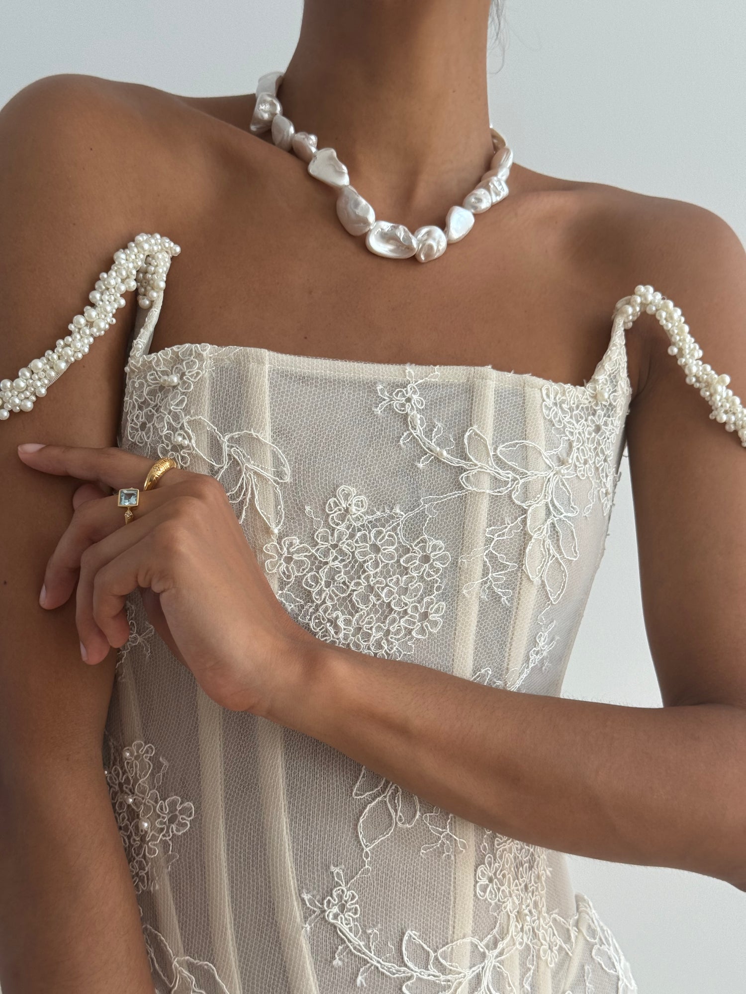 Kate Willa Custom Beaded Lace Mini Dess Kate Willa Custom Beaded Lace Mini Dess
