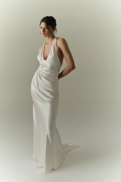 Alexe Gown